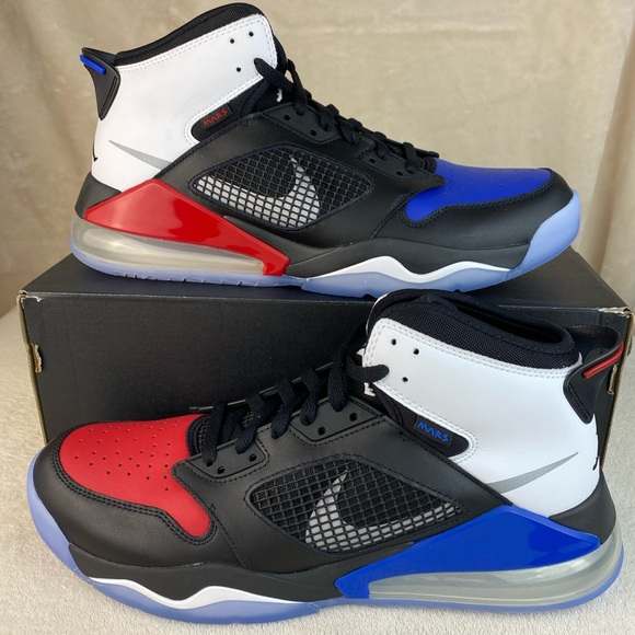 jordan mars 270 black gym red